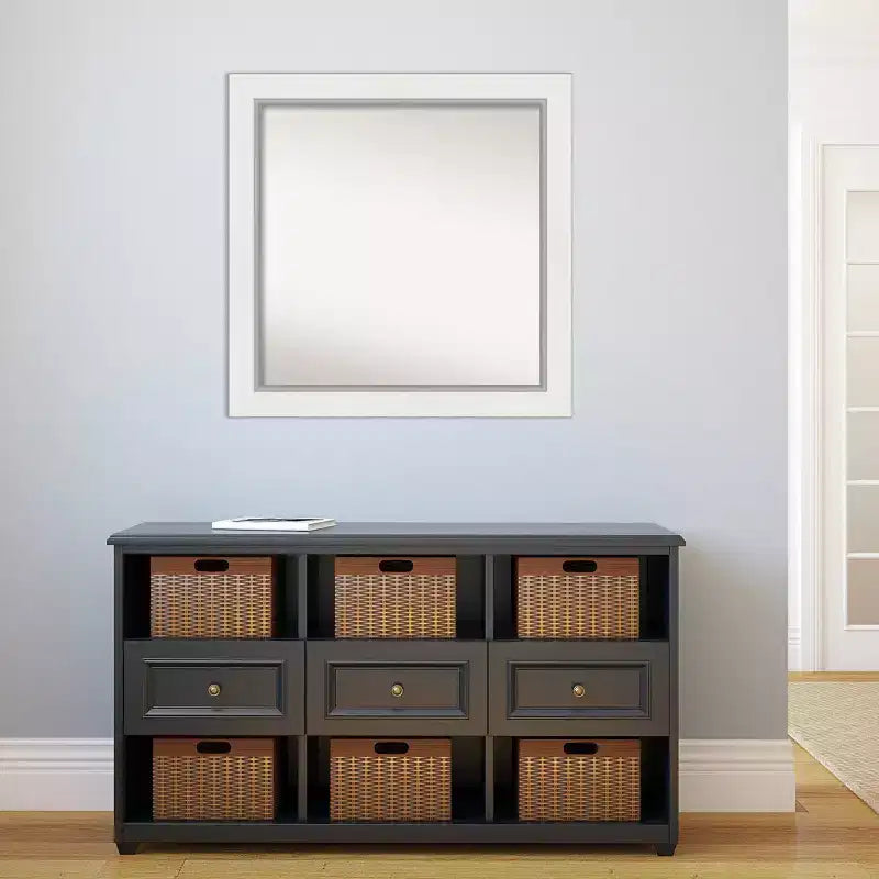 Miroir carré encadré argenté blanc Eva 32" x 32" pour salle de bain - Amanti Art : Quincaillerie de montage incluse, cadre en polystyrène