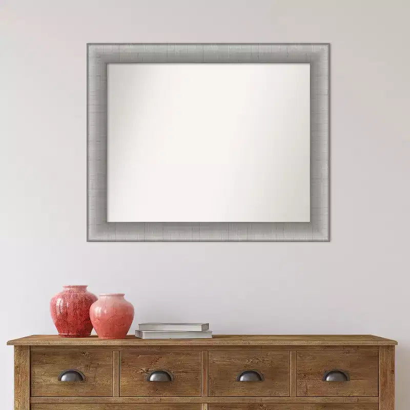 Miroir mural élégant non biseauté pour salle de bain 33" x 27" en étain brossé - Amanti Art : Rectangulaire, Cadre en polystyrène, Fixation murale