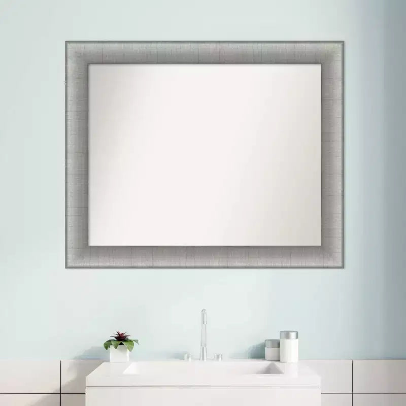 Miroir mural élégant non biseauté pour salle de bain 33" x 27" en étain brossé - Amanti Art : Rectangulaire, Cadre en polystyrène, Fixation murale