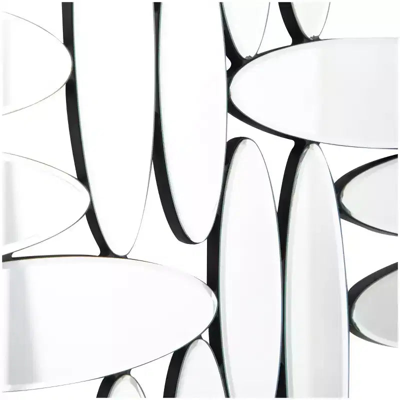 Olivia & May 28"X40" Miroir mural ovale abstrait en verre Argenté