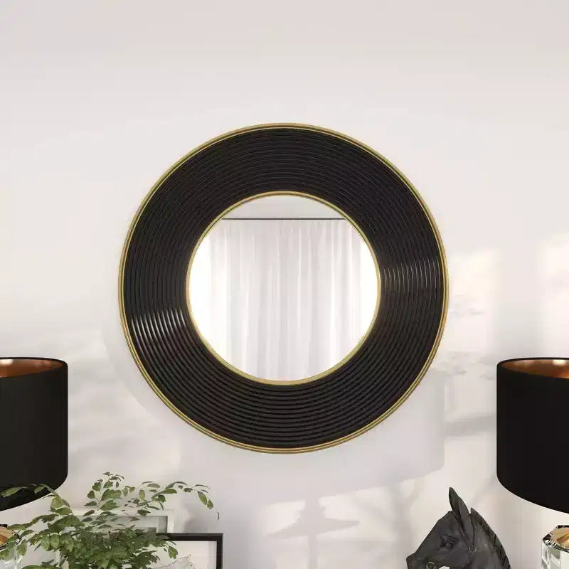 Miroir Mural Métal avec Cadre Cannelé Noir - CosmoLiving by Cosmopolitan