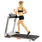 Tapis de course électrique Sunny Health & Fitness Strider avec plateforme LoPro large de 20 pouces
