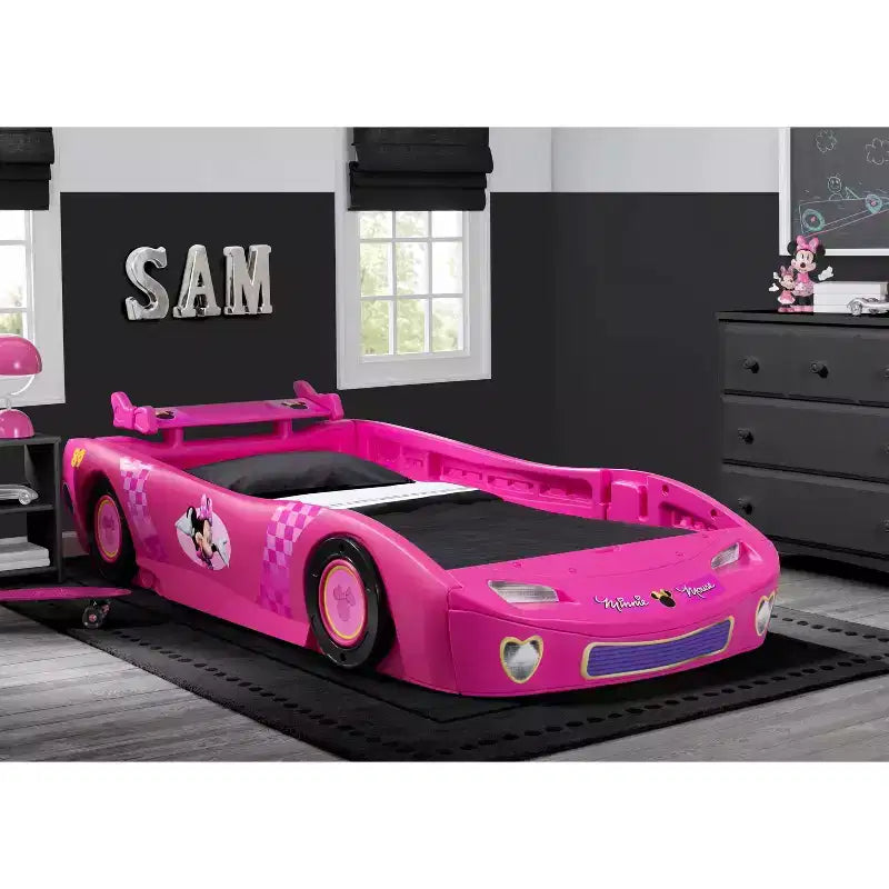 Twin Disney Minnie Mouse Car Kids' Bed - Delta Children