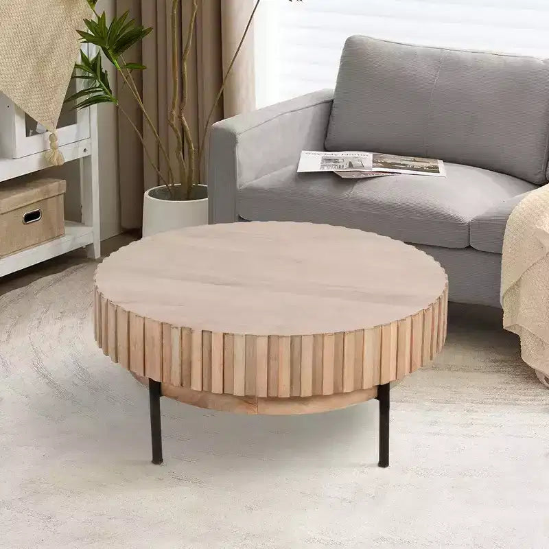 Royal Hampton, Table basse ronde moderne artisanale en chêne, plateau en bois blanc avec bords rainurés, pieds en fer noir, 91 cm
