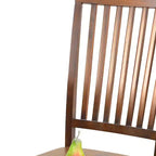 Chaise de salle à manger HomeRoots à dossier à lattes en bois de châtaignier