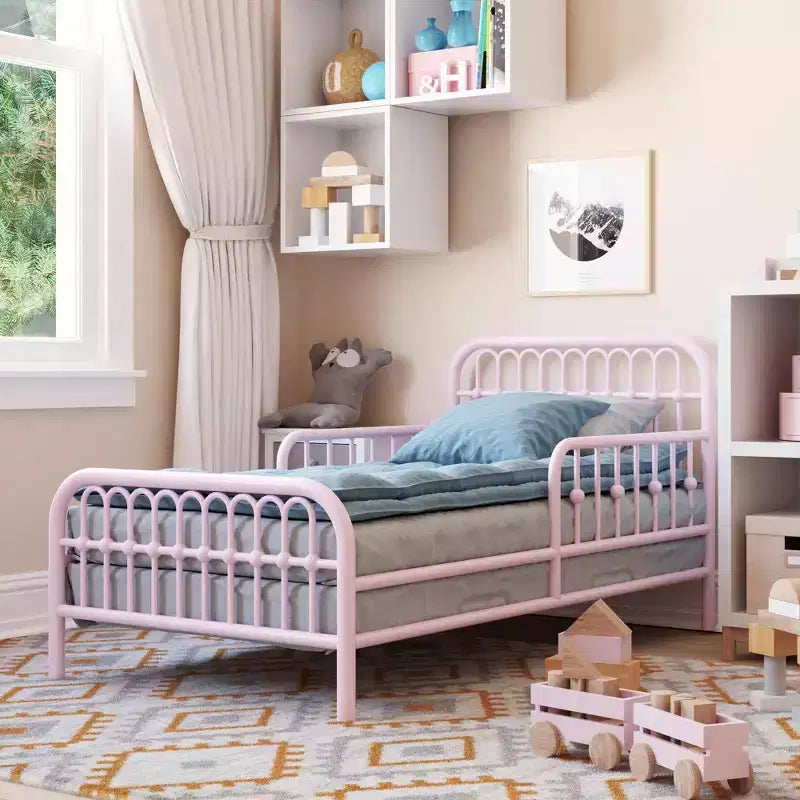 Lit de tout-petit en métal Ivy Monarch Hill de Little Seeds