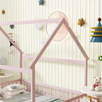 Lit double et lit au sol Whisen, structure en bois avec clôture pour des espaces de sommeil sûrs et imaginatifs pour les enfants