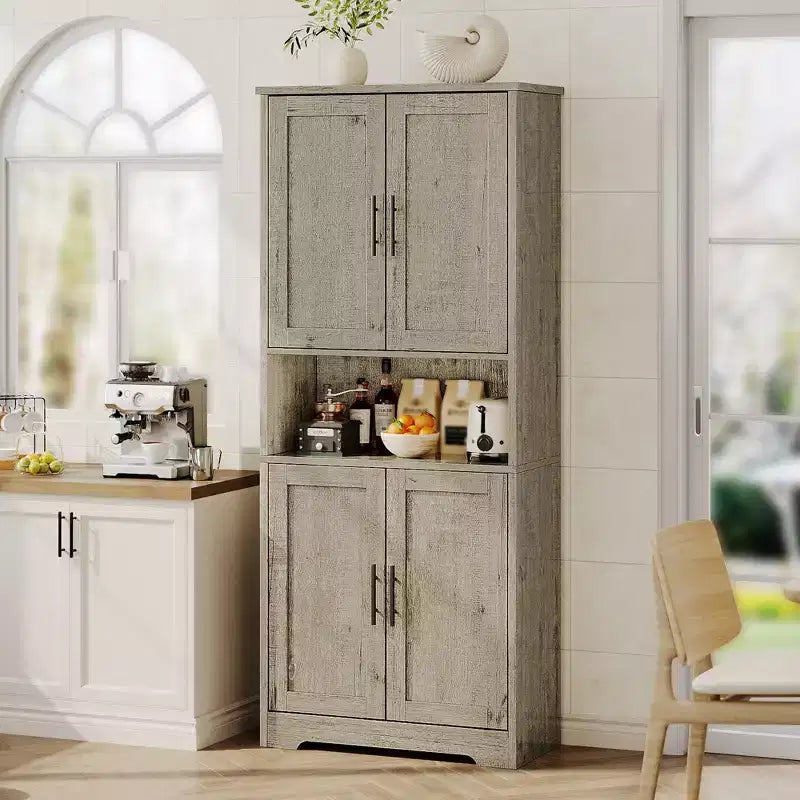 Meuble de cuisine CuisinSmart de 70 pouces de haut, Armoire de rangement sur pied avec 4 portes et étagères réglables, Grand meuble en bois pour bar à café et rangements utilitaires
