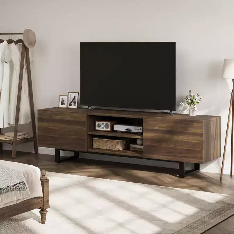 Meuble TV industriel GustoWave pour téléviseur de 80 pouces, centre de divertissement moderne avec 2 tiroirs, meuble multimédia en MDF avec texture bois élégante