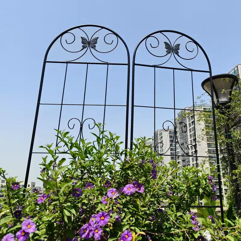 MAYEERTY Lot de 4 treillis de jardin en métal, 220 x 50 cm, résistants à la rouille, pour plantes grimpantes, noirs, pour fleurs d'extérieur