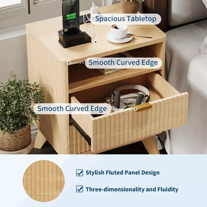 Table de chevet cannelée moderne, Table de nuit en bois avec ports USB et prises, 2 tiroirs et étagère ouverte, Table d'appoint décorative