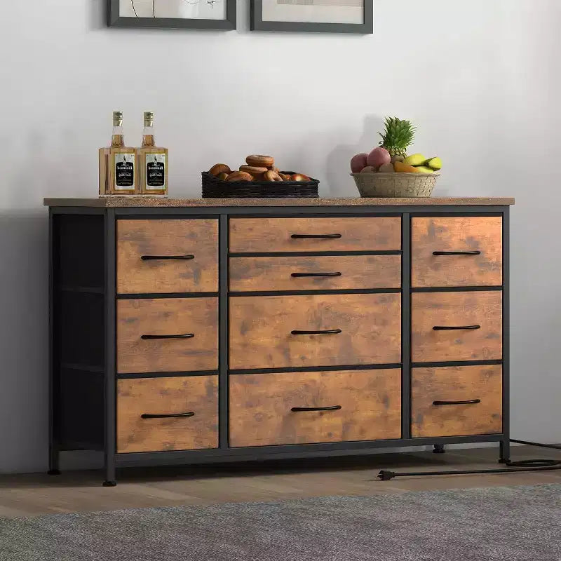 Meuble TV long de 55'' avec prise électrique, centre de divertissement, unité de rangement avec tiroirs en tissu pour chambre à coucher, commode large avec 10 grands tiroirs