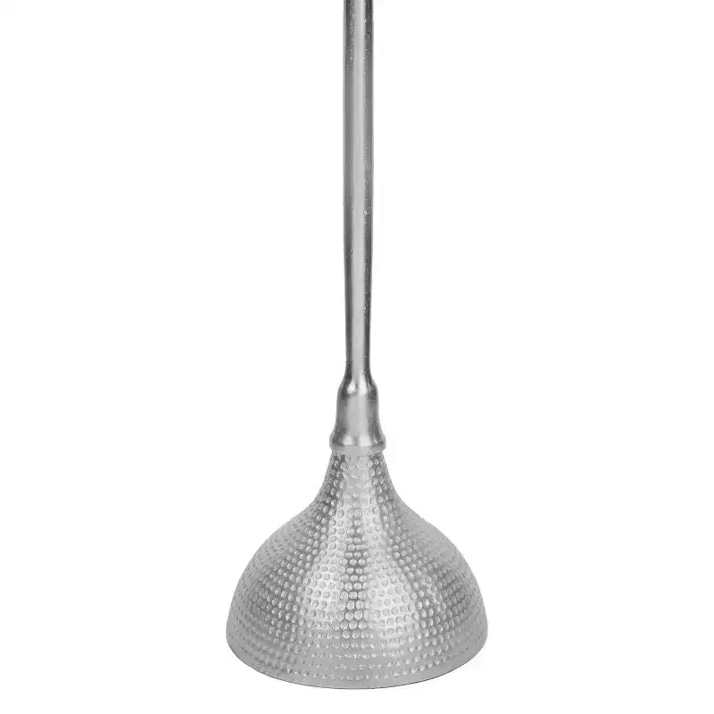 JONATHAN Y Ava 23.75 Table d'appoint contemporaine Art déco en métal avec plateau rond en marbre blanc et base martelée