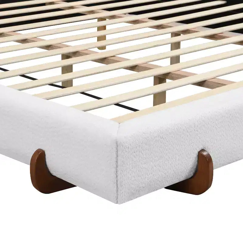 Cadre de lit rembourré California King, lit plateforme élégant en tissu chenille avec pieds en bois d'hévéa massif - ModernLuxe