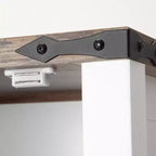 COZONY Table de chevet de ferme 24 po avec station de charge, étagère réglable à porte de grange, table d'appoint rustique pour chambre à coucher et salon