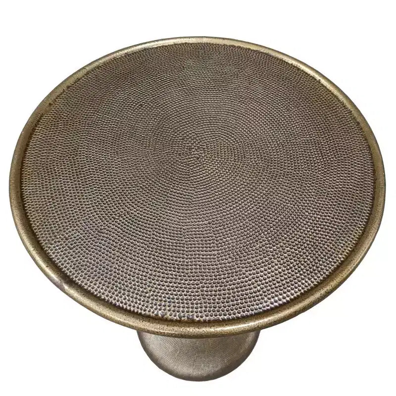 Table d'appoint ronde Royal Hampton de 22 po – Aluminium moulé laiton antique à texture martelée pour petits espaces
