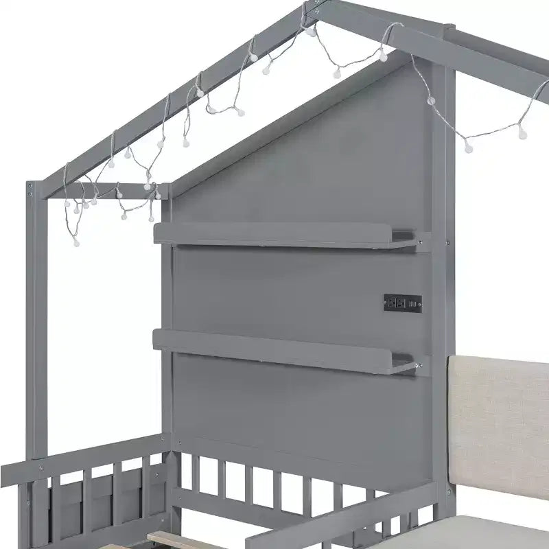 Lit cabane une place avec canapé rembourré, cadre de lit cabane en bois avec station de recharge, recharge sans fil, étagères et tiroirs