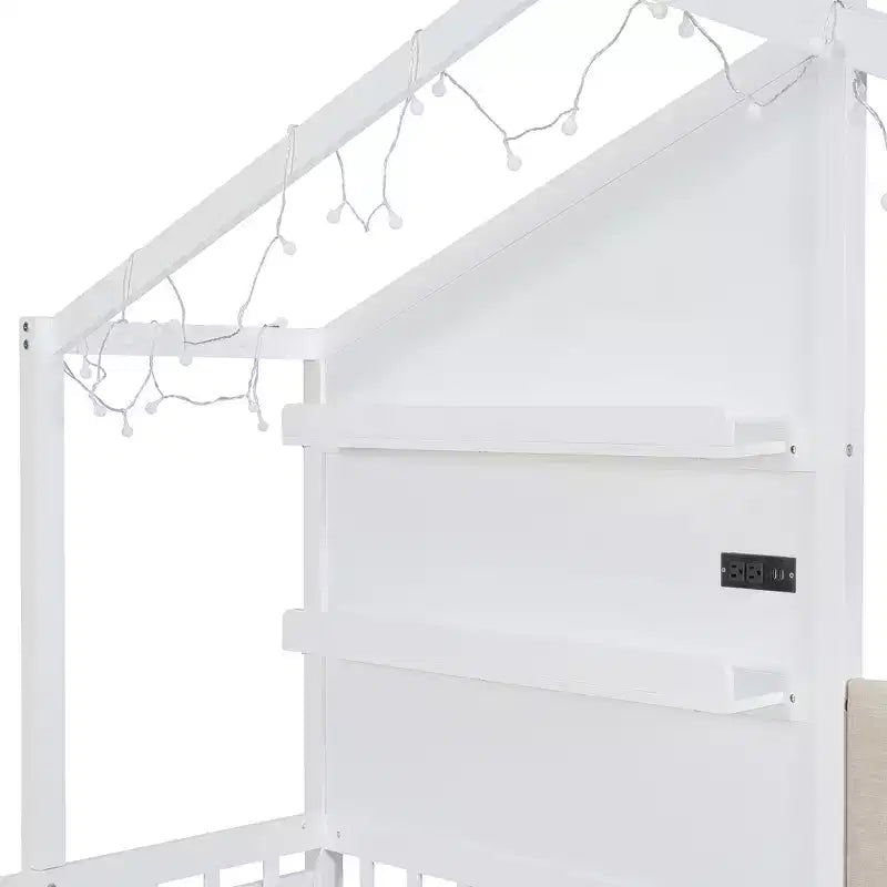 Lit cabane une place avec canapé rembourré, cadre de lit cabane en bois avec station de recharge, recharge sans fil, étagères et tiroirs