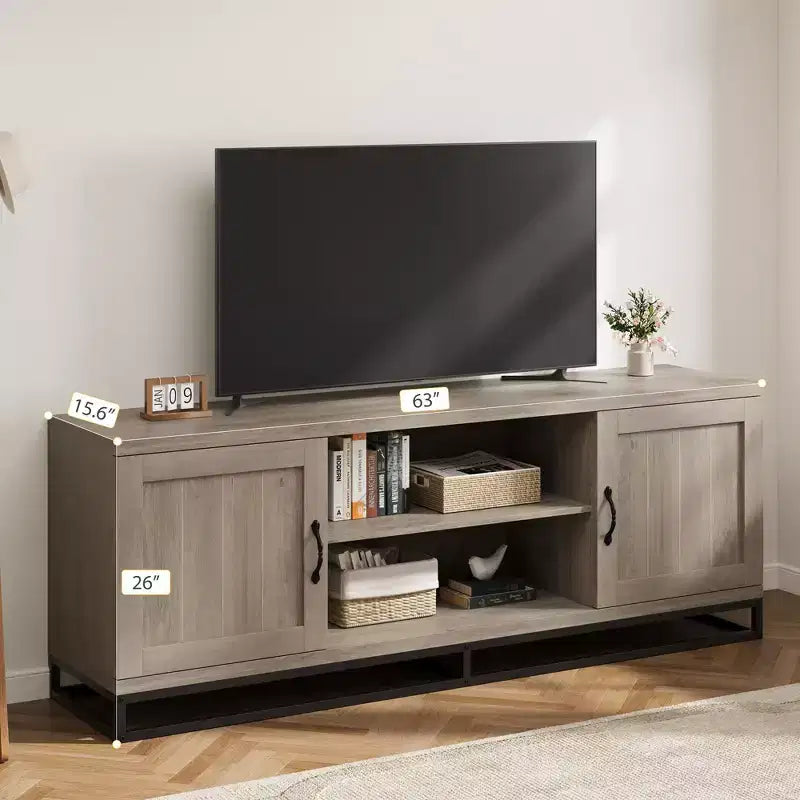 Meuble TV de style ferme Meuble TV gris avec pieds en métal robustes et étagères réglables Meuble multimédia en bois adapté aux salons et aux chambres