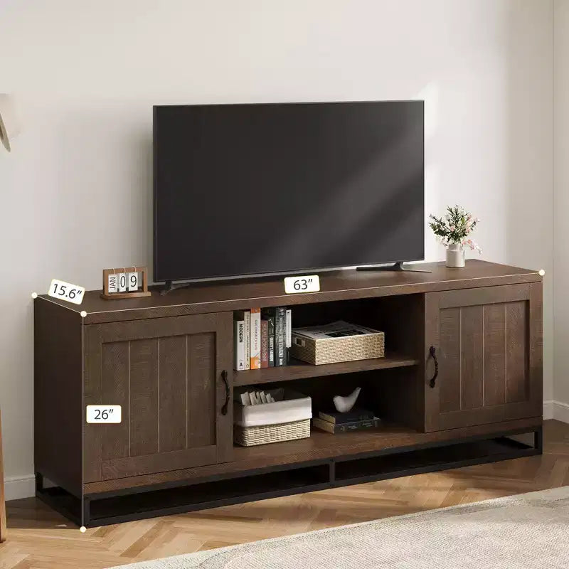 Meuble TV de style ferme Meuble TV gris avec pieds en métal robustes et étagères réglables Meuble multimédia en bois adapté aux salons et aux chambres