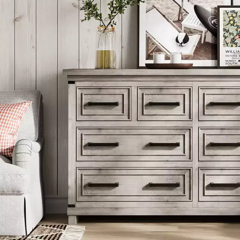 Commode à 8 tiroirs, commode de 140 cm de large pour chambre à coucher, commode de style ferme avec poignées en métal, meuble à tiroirs avec texture bois naturel
