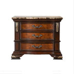 Table de chevet Royal Hampton, 3 tiroirs, Chêne orné et brun cerisier foncé, 33 pouces
