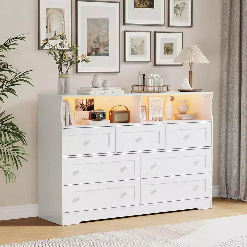 Coolmee 7-Drawer Dresser with Charging Station & LED Lights, Wood Storage Cabinet with 2 Open CompartmentsLarge Capacity Storage Organizer