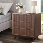 Table de chevet moderne cannelée COZONY avec plateau en faux marbre, table de chevet à 3 tiroirs avec profil incurvé pour chambre à coucher et salon