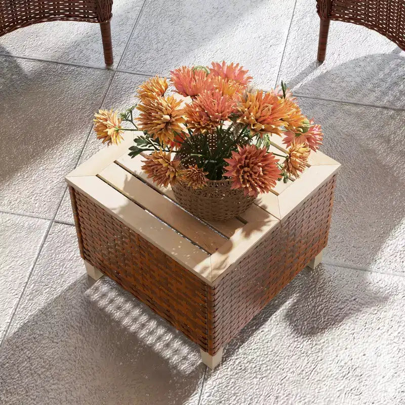 Table d'appoint d'extérieur en rotin PE, table de bout de patio avec plateau et pieds en bois de sapin naturel, table d'appoint résistante aux intempéries pour patio, piscine, véranda