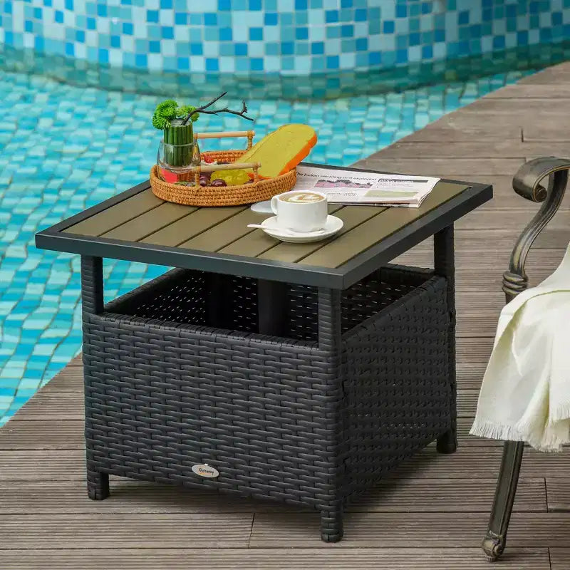 Table d'appoint extérieure de 56 cm avec trou pour parasol, table d'appoint en rotin osier avec sac de sable et cadre en acier pour extérieur, patio, jardin