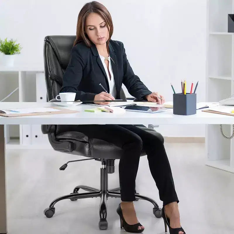 Chaise de bureau ergonomique en cuir PU TUYOHW, chaise de bureau de direction à dossier haut avec accoudoirs relevables et support lombaire dynamique, capacité de 125 kg