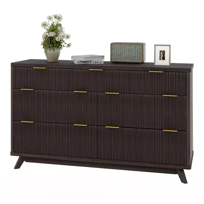 Commode 8 tiroirs cannelée, commode de 137 cm de large, meuble de rangement en bois pour chambre à coucher, salon, design à profil incurvé
