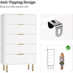 Commode Acekool 5 tiroirs, chiffonnier haut et moderne avec panneaux cannelés et larges poignées dorées, meuble de rangement pour chambre, dressing, salon, entrée