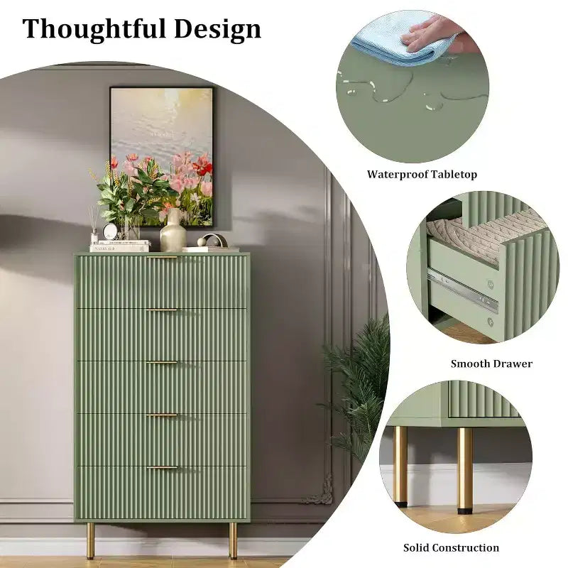 Commode Acekool 5 tiroirs, chiffonnier haut et moderne avec panneaux cannelés et larges poignées dorées, meuble de rangement pour chambre, dressing, salon, entrée