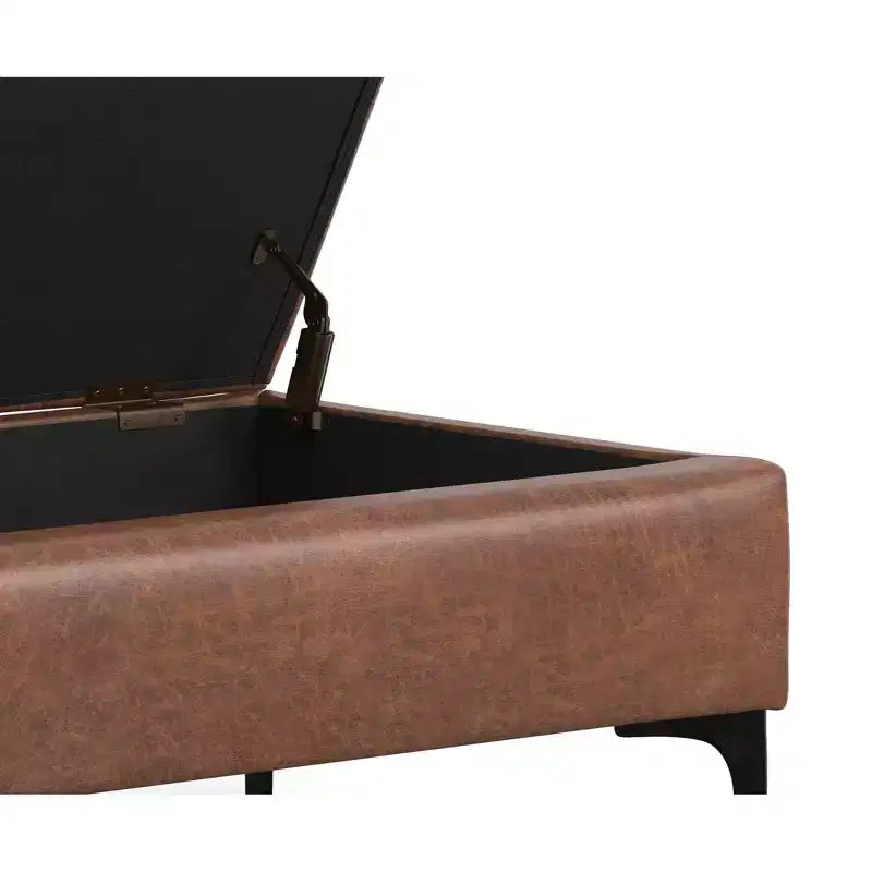 Lilah Grand pouf de rangement rectangulaire moderne du milieu du siècle de 48 pouces de large avec couvercle relevable en similicuir marron selle vieilli