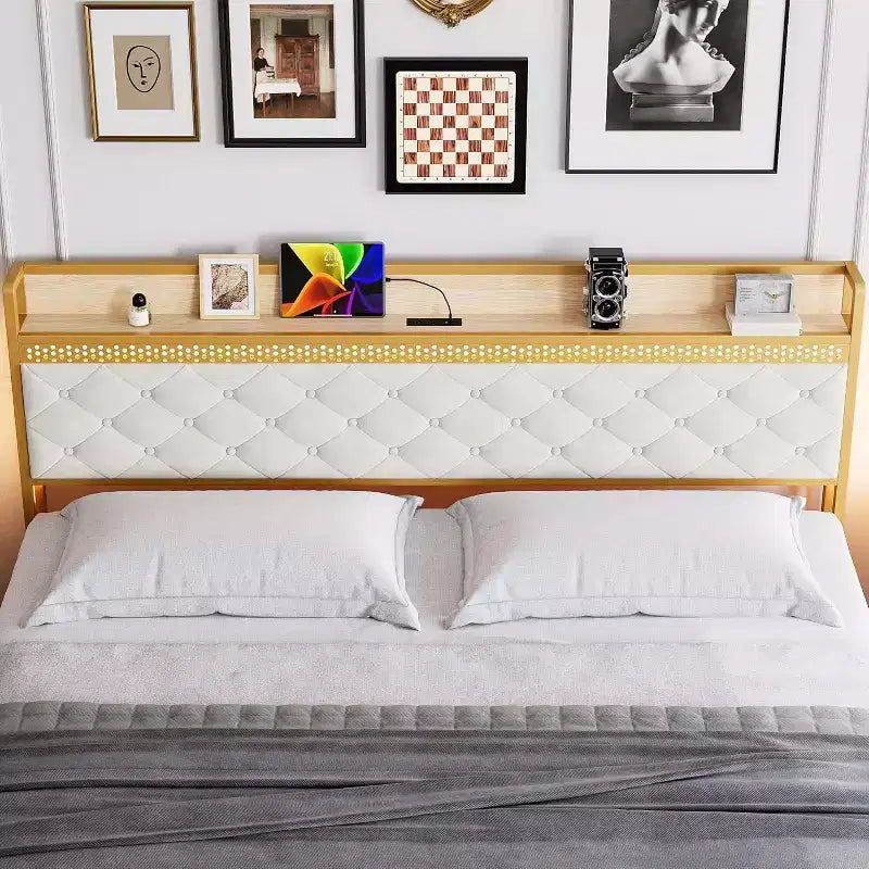 Cadre de lit plateforme King LED avec tiroirs de rangement, support silencieux avec lattes en bois, cadre en métal doré avec tissu beige, tête de lit rembourrée