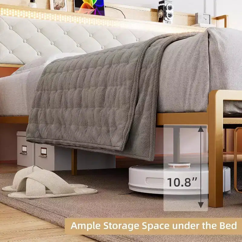 Cadre de lit plateforme King LED avec tiroirs de rangement, support silencieux avec lattes en bois, cadre en métal doré avec tissu beige, tête de lit rembourrée