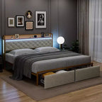 Cadre de lit plateforme King LED avec tiroirs de rangement, support silencieux avec lattes en bois, cadre en métal doré avec tissu beige, tête de lit rembourrée