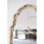 Miroir mural arqué crème et doré de 22 x 48 pouces avec motif de fenêtre