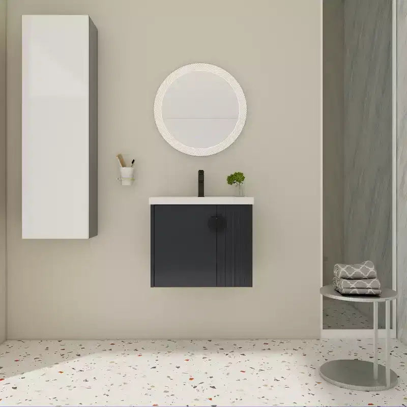 Meuble-lavabo de salle de bain avec évier en céramique blanche, meuble-lavabo mural flottant et ensemble lavabo avec porte à fermeture amortie.