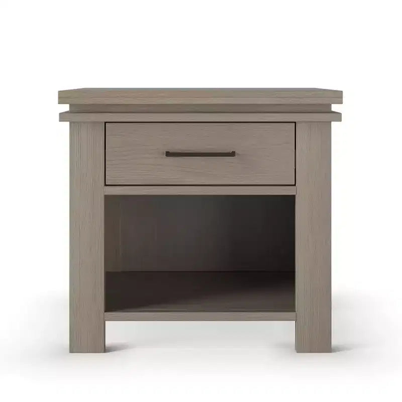 Table de chevet Child Craft Denman avec tiroir pour chambre de bébé ou d'enfant, grand tiroir de rangement, fabriquée en pin robuste, finition non toxique et sans danger pour les bébés