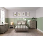 Table de chevet Child Craft Denman avec tiroir pour chambre de bébé ou d'enfant, grand tiroir de rangement, fabriquée en pin robuste, finition non toxique et sans danger pour les bébés