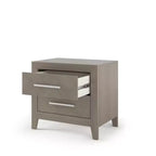 Table de chevet à 2 tiroirs Kieran de Child Craft pour chambre d'enfant ou chambre à coucher, grands tiroirs de rangement, en pin robuste, finition non toxique et sans danger pour bébé.