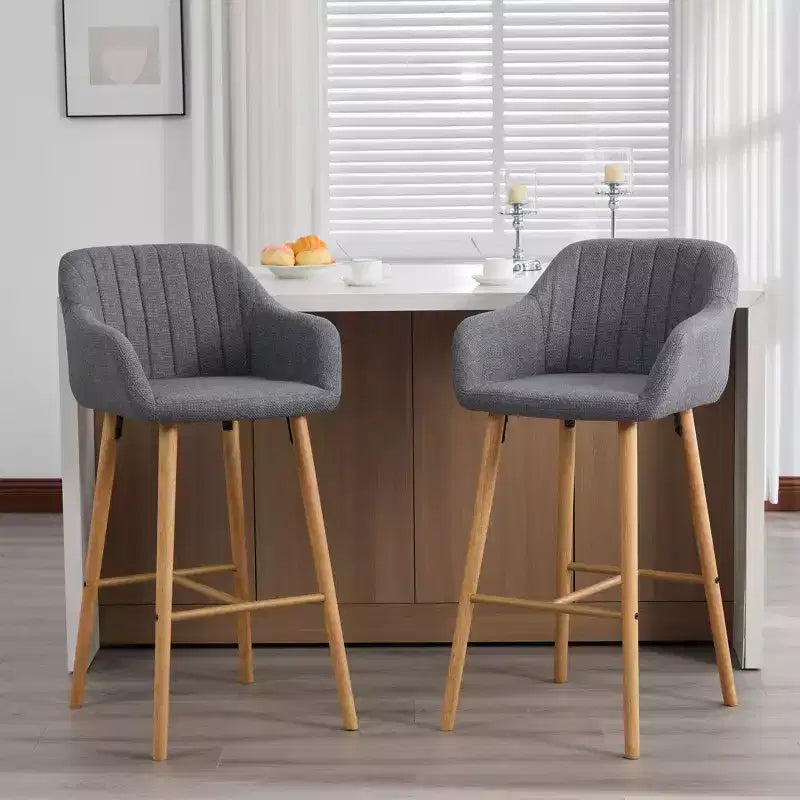 TUYOHW Lot de 2 tabourets de bar modernes en bois massif, chaises hautes d'îlot de cuisine avec accoudoir et repose-pieds, tabourets de bar en tissu de lin doux hauteur comptoir