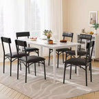 Quatre ensembles de chaises de salle à manger, avec coussins moelleux et dossiers hauts ergonomiques. Pieds en acier robustes, adaptés aux salles à manger et aux cuisines. Couleur noire.