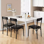 Quatre ensembles de chaises de salle à manger, avec coussins moelleux et dossiers hauts ergonomiques. Pieds en acier robustes, adaptés aux salles à manger et aux cuisines. Couleur noire.