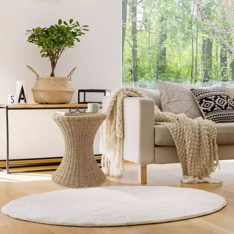 Table d'appoint Casafield Hourglass - Naturelle, table d'appoint en jacinthe de mer, table d'appoint en osier tressé de style bohème pour salon, chambre à coucher, entrée