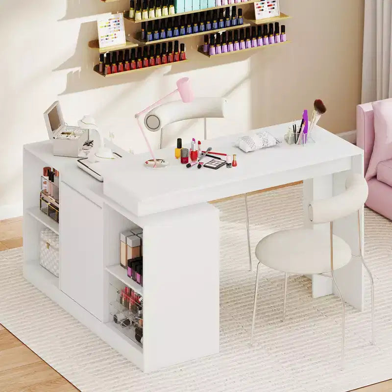 Bureau d'ordinateur réversible en L Costway 48'' avec 2 portes et 4 casiers de rangement ouverts pour le bureau