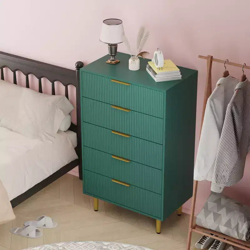 Commode à 5 tiroirs pour chambre à coucher, commode en bois de 29,5 pouces, commode cannelée avec poignées en métal doré, organisateur grande capacité pour couloir et entrée