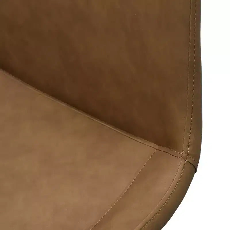 Chaise de salle à manger moderne Kelila GDFStudio, revêtement en similicuir et pieds en métal